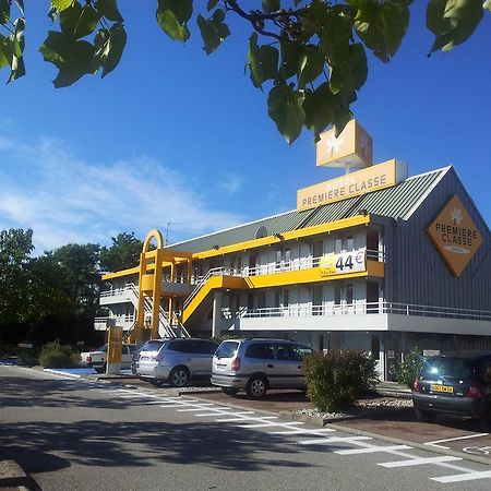 Premiere Classe Lyon Est Aeroport Saint Exupery Ngoại thất bức ảnh