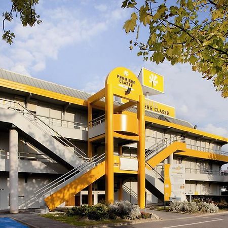 Premiere Classe Lyon Est Aeroport Saint Exupery Ngoại thất bức ảnh